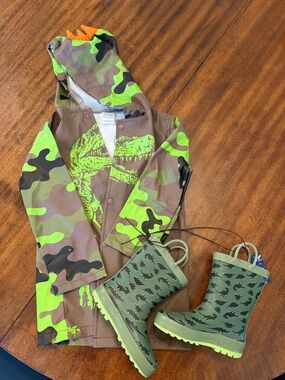 Kids' Green Camo Dinosaur Raincoat and Boots Set